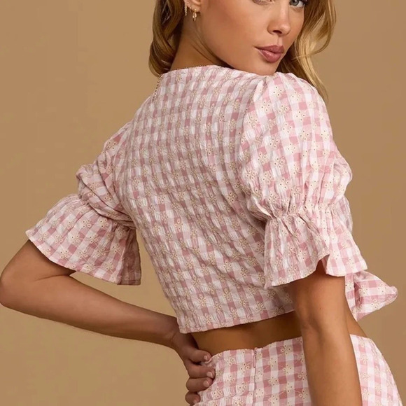 Lulu’s Patio Cutie Light Pink Gingham Embroidered Tie-Front Top NWT XS - Picture 8 of 8